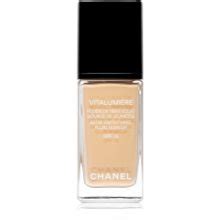 Chanel Vitalumière est